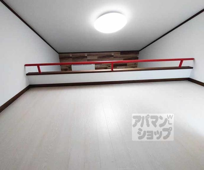 【アスターナ京の袋小路長屋】間取