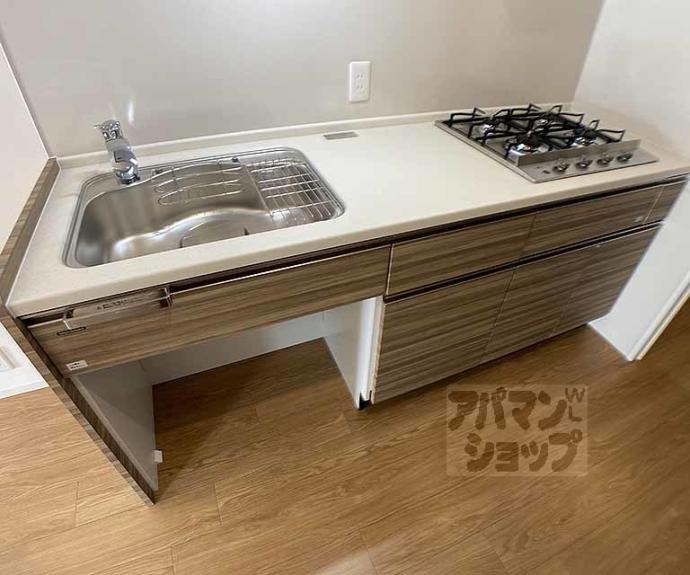 【ｓａｗａｒａｂｉ六角油小路】間取