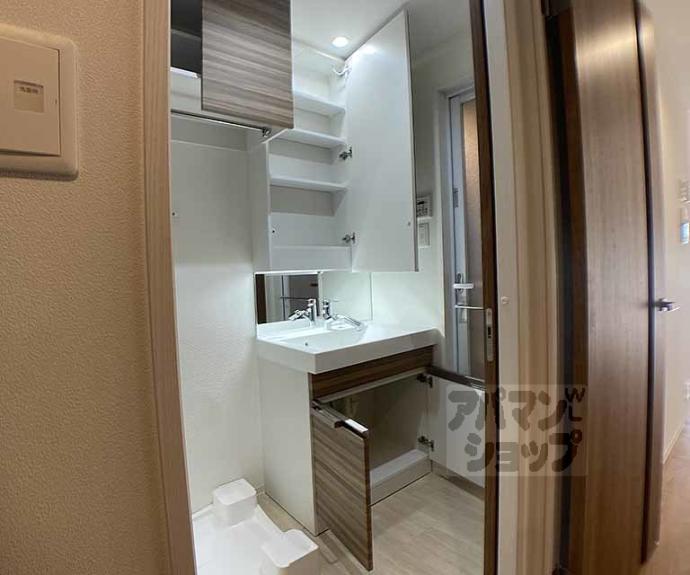 【ｓａｗａｒａｂｉ六角油小路】間取