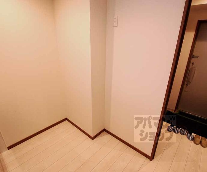 【THE RESIDENCE 二条駅前】間取