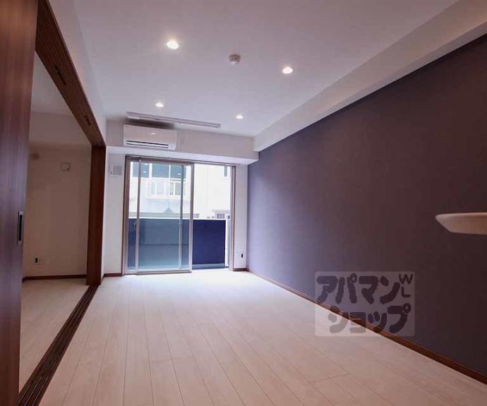 【THE RESIDENCE 二条駅前】間取