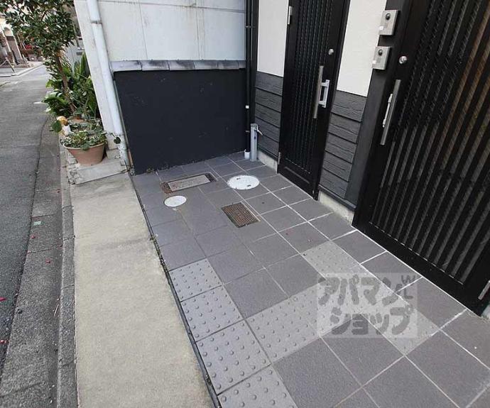 【西ノ京円町アパート】間取