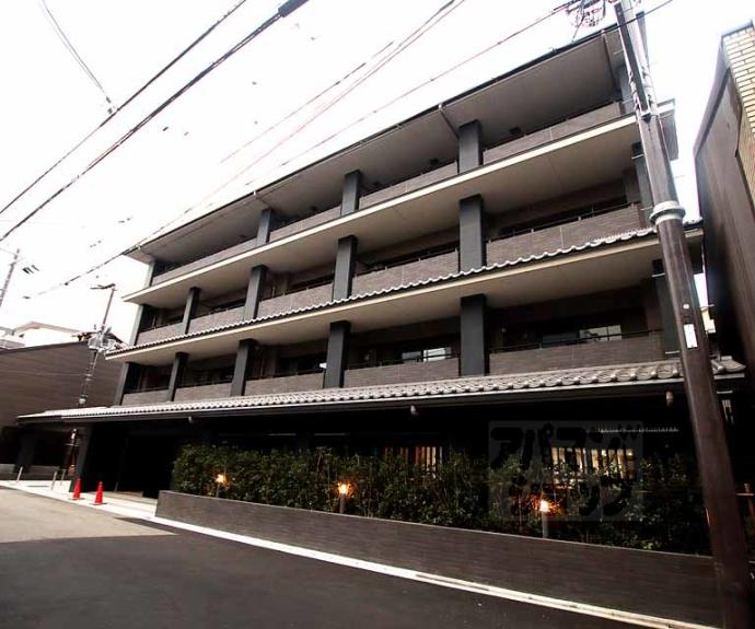 【リーガル京都二条城前】間取