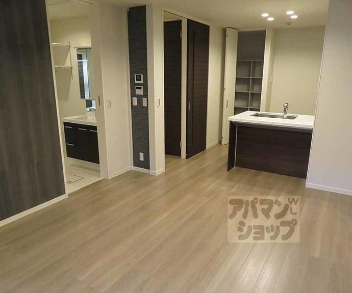 【シャーメゾン梅小路】間取