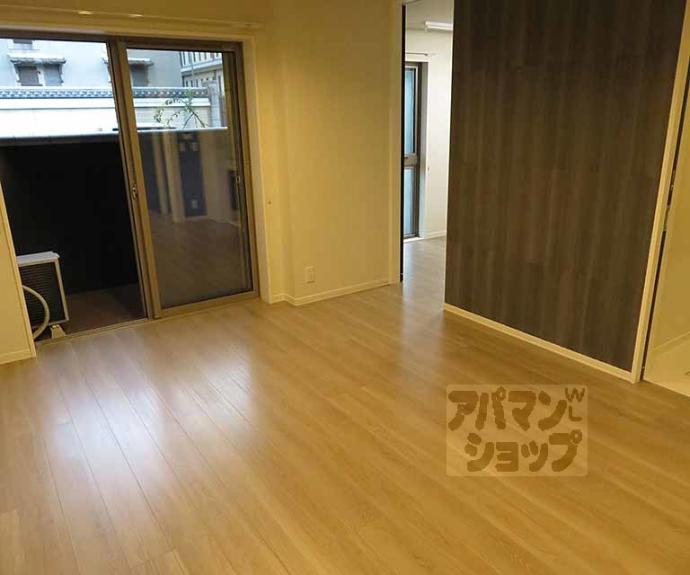 【シャーメゾン梅小路】間取