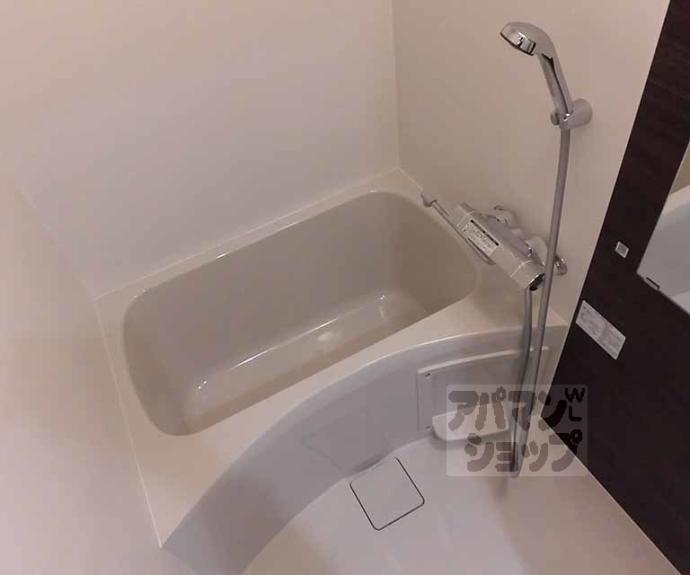 【ＴＨＥ　ＧＡＲＮＥＴ　ＳＵＩＴＥ　ＲＥＳＩＤＥＮＣＥ　西七条】間取