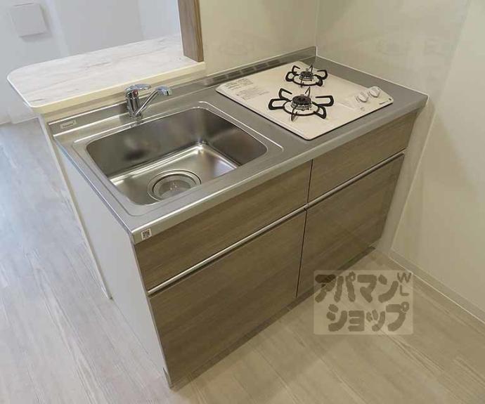 【ＴＨＥ　ＧＡＲＮＥＴ　ＳＵＩＴＥ　ＲＥＳＩＤＥＮＣＥ　西七条】間取