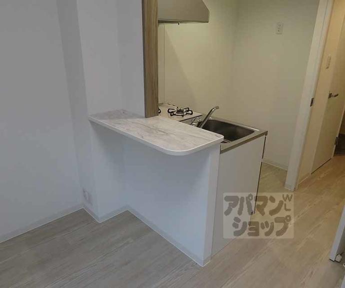 【ＴＨＥ　ＧＡＲＮＥＴ　ＳＵＩＴＥ　ＲＥＳＩＤＥＮＣＥ　西七条】間取