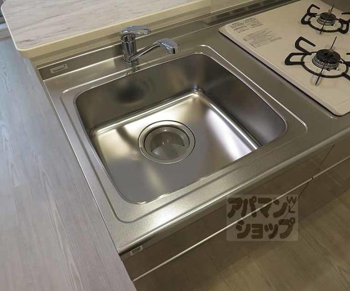 【ＴＨＥ　ＧＡＲＮＥＴ　ＳＵＩＴＥ　ＲＥＳＩＤＥＮＣＥ　西七条】間取