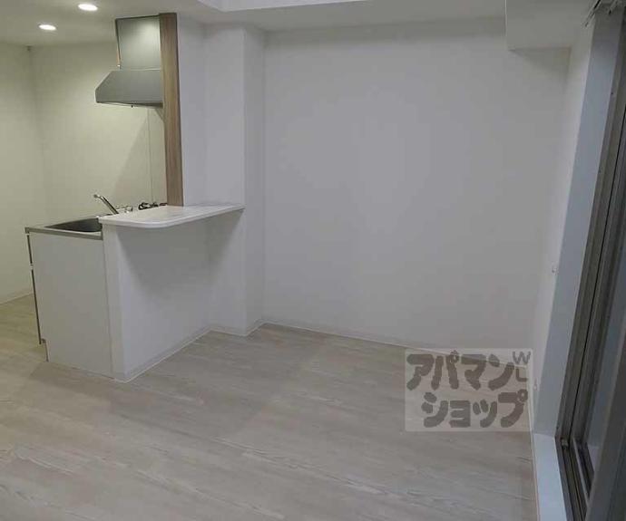 【ＴＨＥ　ＧＡＲＮＥＴ　ＳＵＩＴＥ　ＲＥＳＩＤＥＮＣＥ　西七条】間取