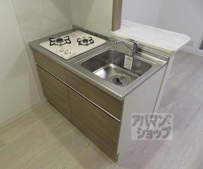 【ＴＨＥ　ＧＡＲＮＥＴ　ＳＵＩＴＥ　ＲＥＳＩＤＥＮＣＥ　西七条】間取