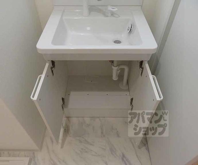 【ＴＨＥ　ＧＡＲＮＥＴ　ＳＵＩＴＥ　ＲＥＳＩＤＥＮＣＥ　西七条】間取