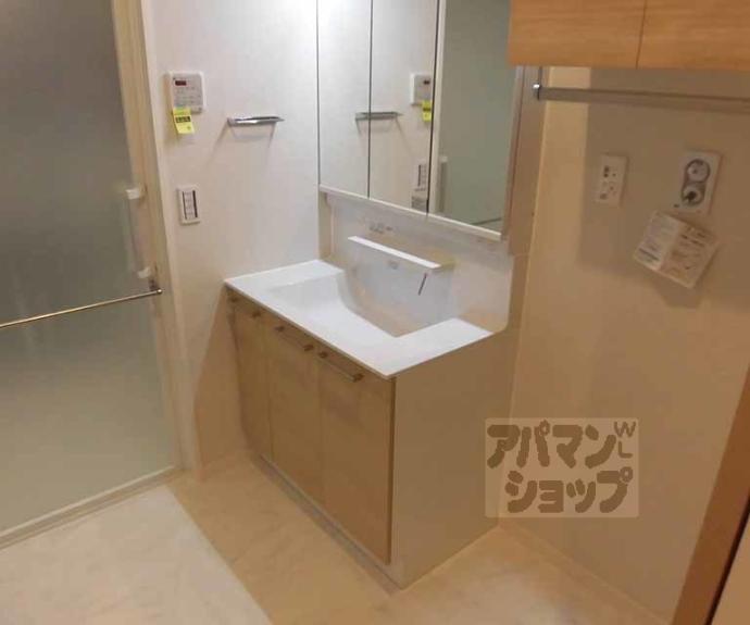 【シャーメゾン北小路】間取