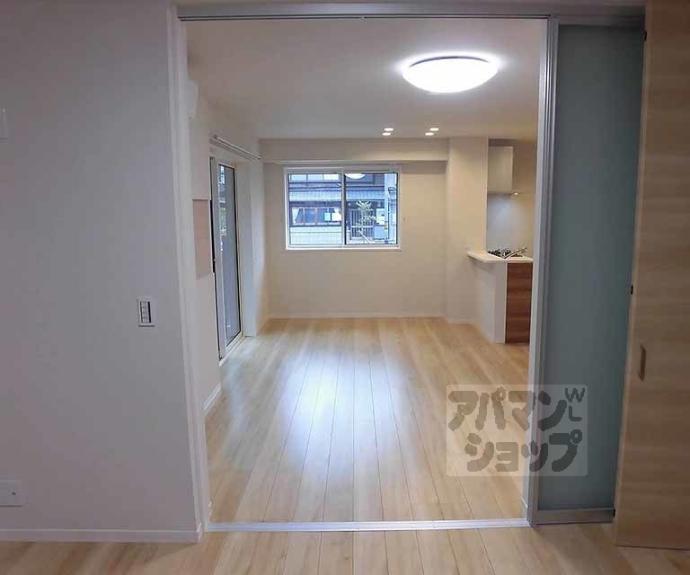 【シャーメゾン北小路】間取