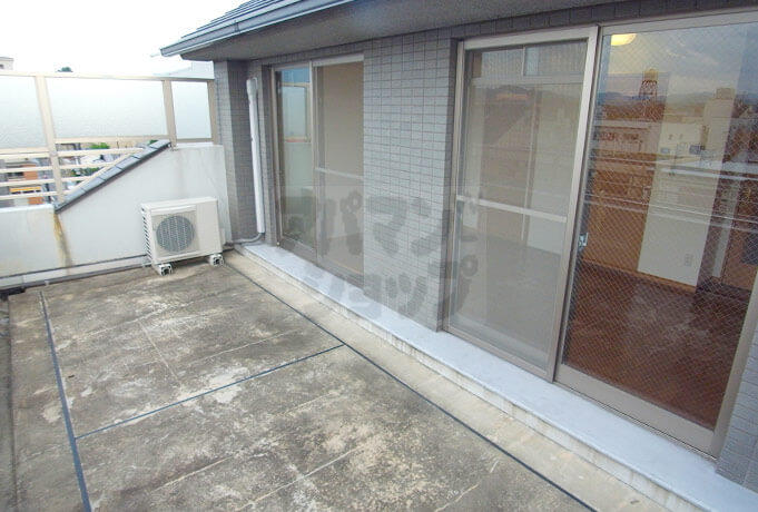 ルーフバルコニー付き物件